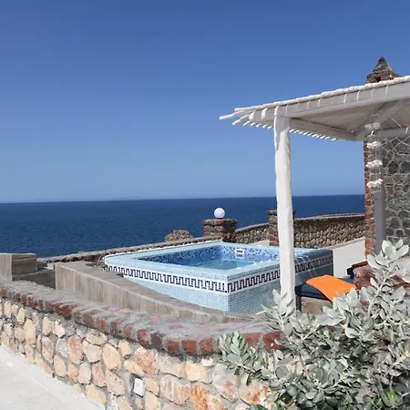 Starlight Luxury Seaside & Willa