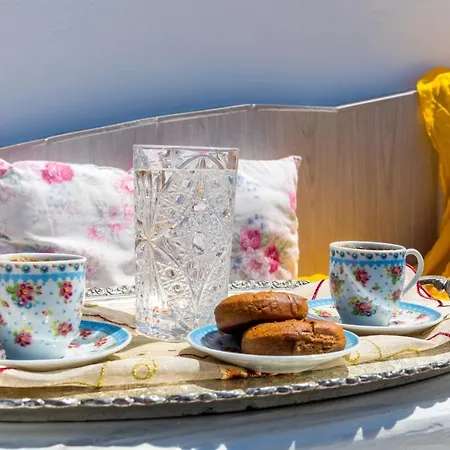 Starlight Luxury Seaside & Imerovigli (Santorini)