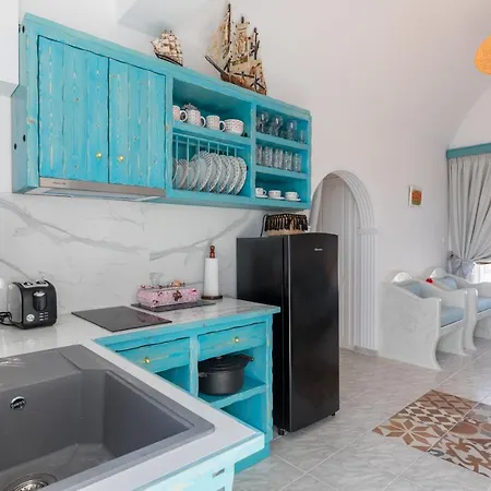 Starlight Luxury Seaside & *