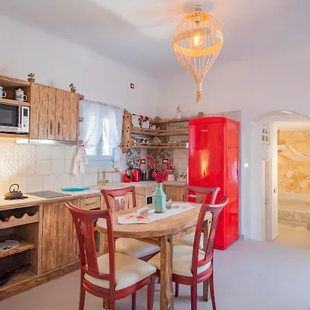 Starlight Luxury Seaside & Villa Imerovigli