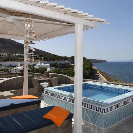 Starlight Luxury Seaside & *