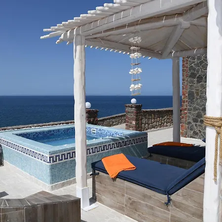 Starlight Luxury Seaside & *