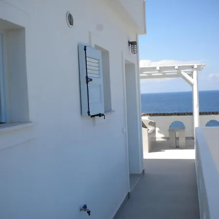 Starlight Luxury Seaside & Imerovigli (Santorini)