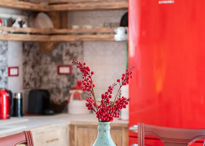 Starlight Luxury Seaside & *