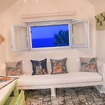Starlight Luxury Seaside & Villa Imerovigli (Santorini)