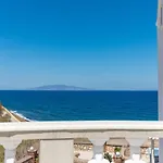 Starlight Luxury Seaside & *