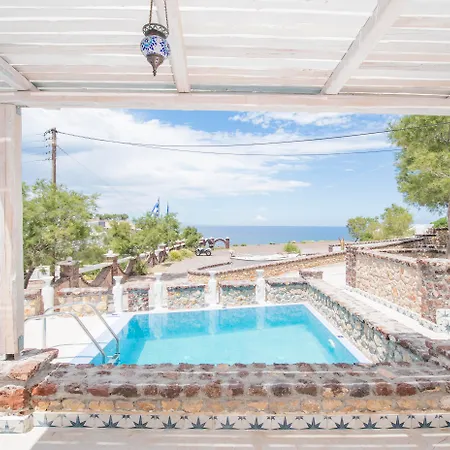 Starlight Luxury Seaside & Imerovigli (Santorini)