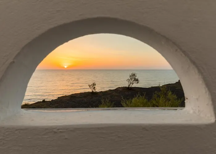 Starlight Luxury Seaside & *