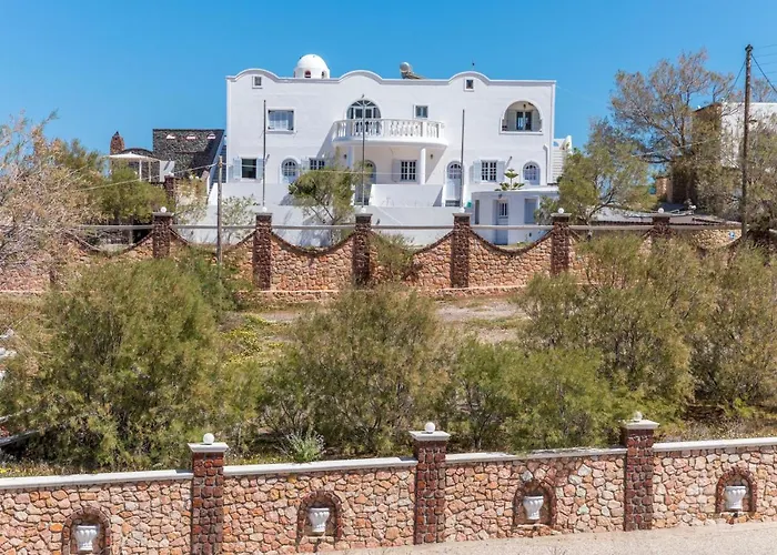 Starlight Luxury Seaside & Villa