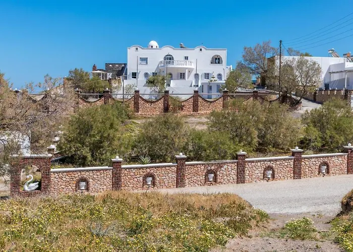 Starlight Luxury Seaside & Villa