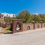 Starlight Luxury Seaside & Imerovigli (Santorini)
